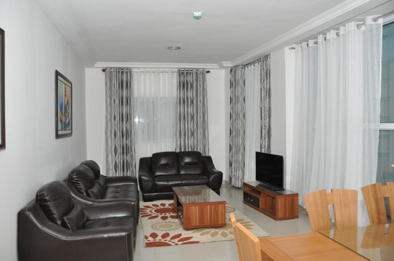 Rosalie'S Suites Ломе Экстерьер фото